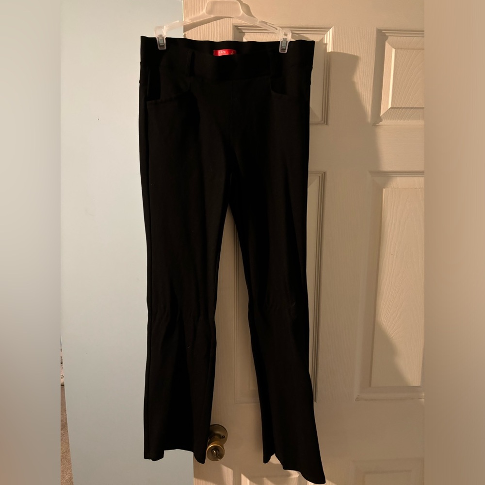 Women’s trousers